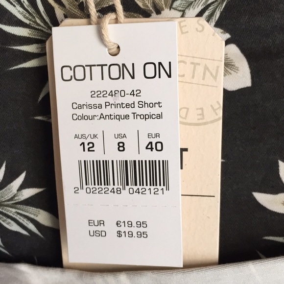 Women’s New Shorts - Picture 3 of 4